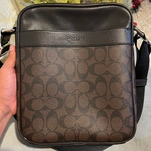 COACH crossbody/messenger bag